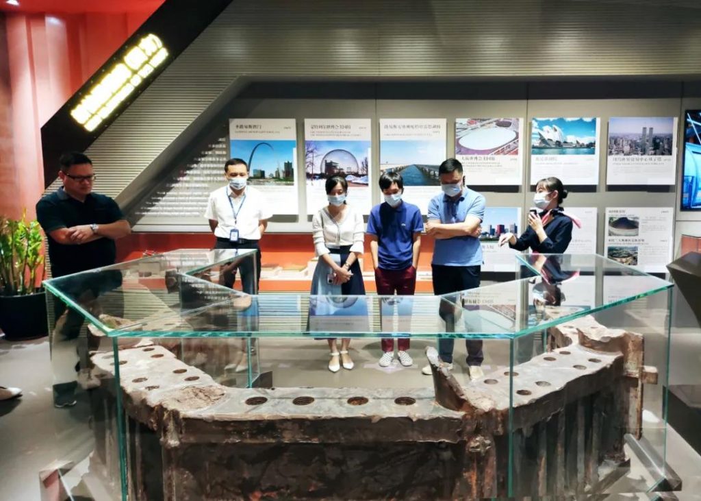 巖星專(zhuān)題 | 廣東工業(yè)設(shè)計(jì)城領(lǐng)導(dǎo)蒞臨深圳參觀深圳優(yōu)秀企業(yè)博物館插圖(3) 巖星專(zhuān)題 | 廣東工業(yè)設(shè)計(jì)城領(lǐng)導(dǎo)蒞臨深圳參觀深圳優(yōu)秀企業(yè)博物館插圖(3)