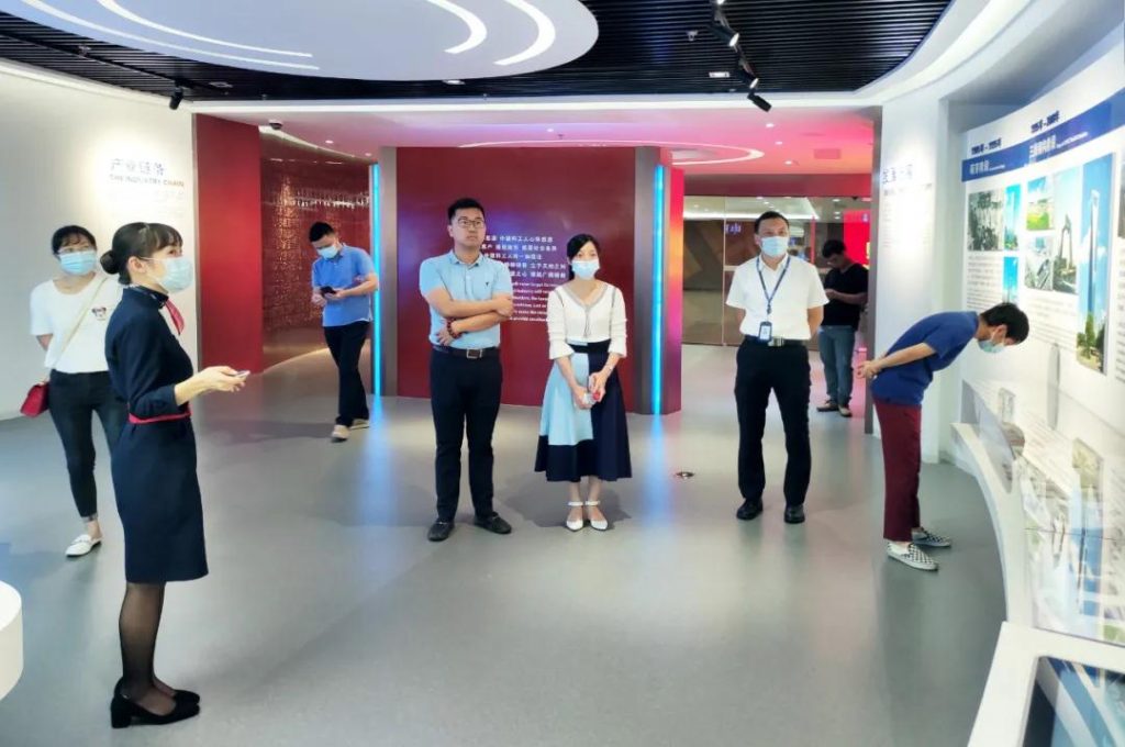巖星專(zhuān)題 | 廣東工業(yè)設(shè)計(jì)城領(lǐng)導(dǎo)蒞臨深圳參觀深圳優(yōu)秀企業(yè)博物館插圖(7)