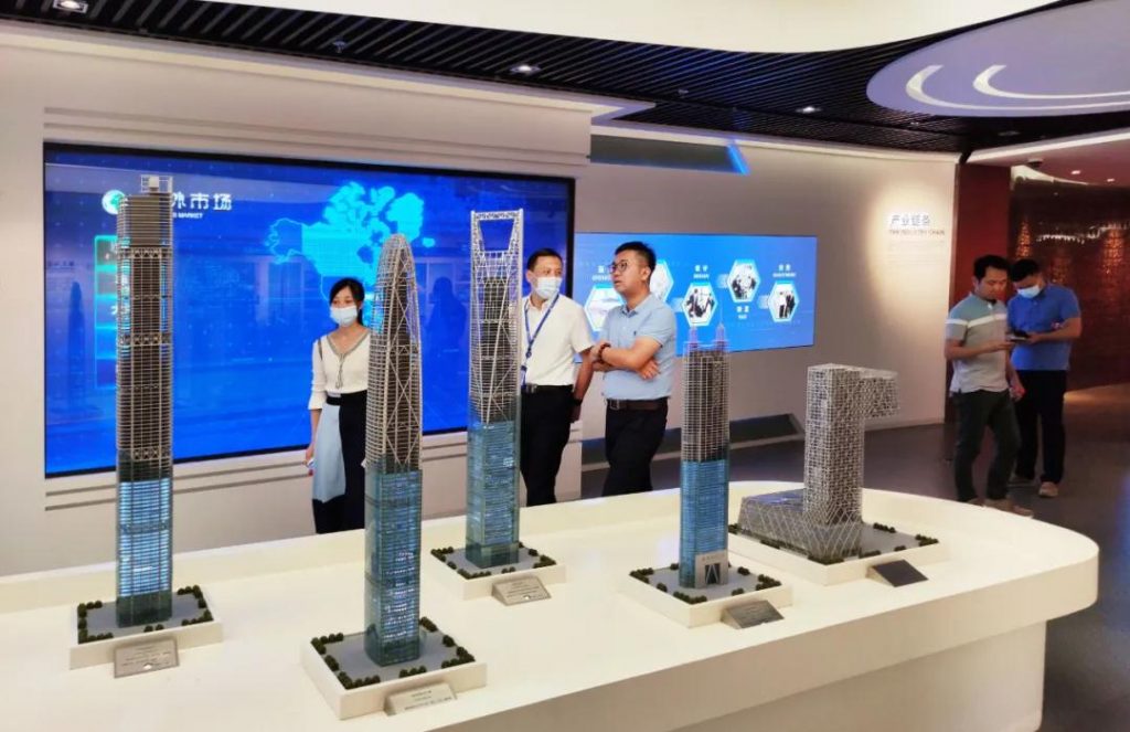 巖星專(zhuān)題 | 廣東工業(yè)設(shè)計(jì)城領(lǐng)導(dǎo)蒞臨深圳參觀深圳優(yōu)秀企業(yè)博物館插圖(8)